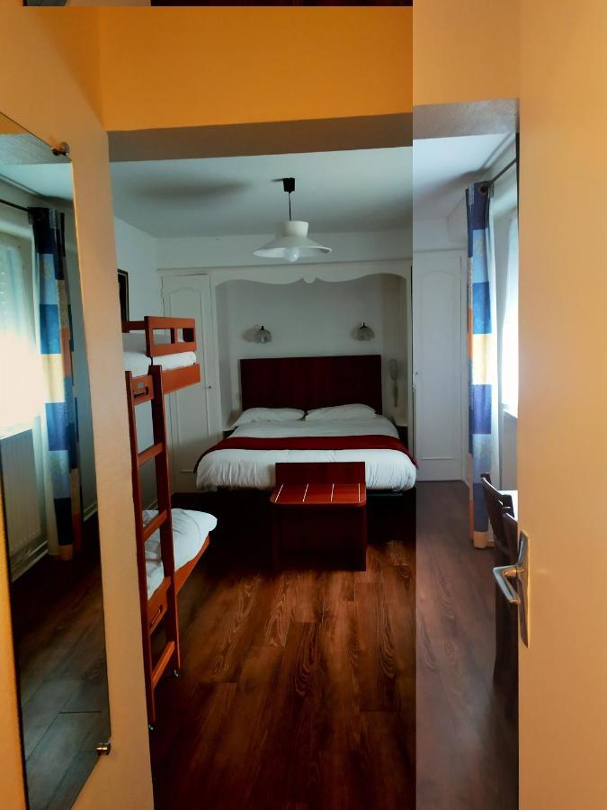 Hotel Le Postillon Pau Eksteriør billede