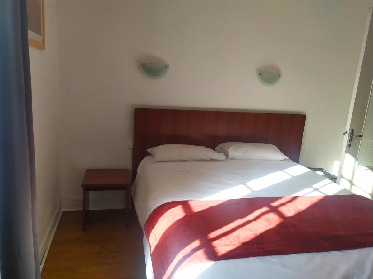 Hotel Le Postillon Pau Eksteriør billede